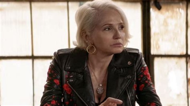 Ellen Barkin, Animal Kingdom
