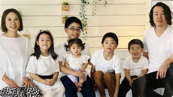 Emily Kuroda - Age, Family, Bio