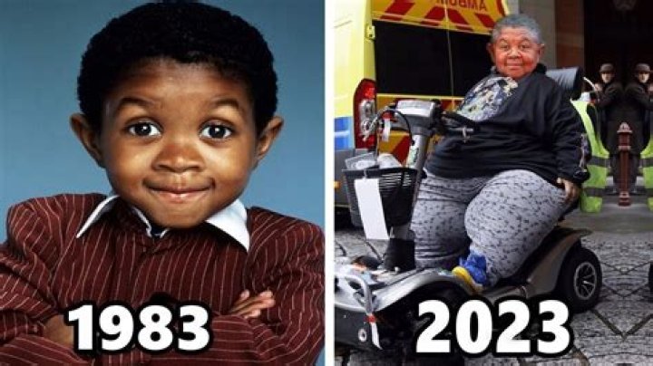What does Emmanuel Lewis do now? Remember the child actor from the 1980s tv sitcom “Webster” Emmanuel Lewis is the child actor from 1980s tv sitcome Webster