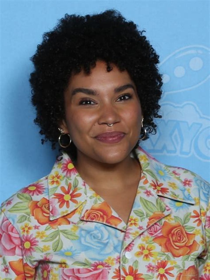 Emmy Raver-Lampman Bio (Wiki) 