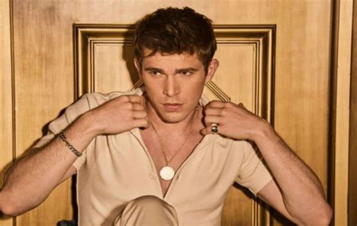 
Eric Masip Height, Weight, Net Worth, Age, Birthday, Wikipedia, Who, Nationality, Biography 