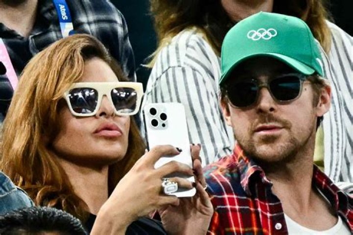 	Eva Mendes doesn’t like it when Ryan Gosling does dishes: ‘that’s my thing’	