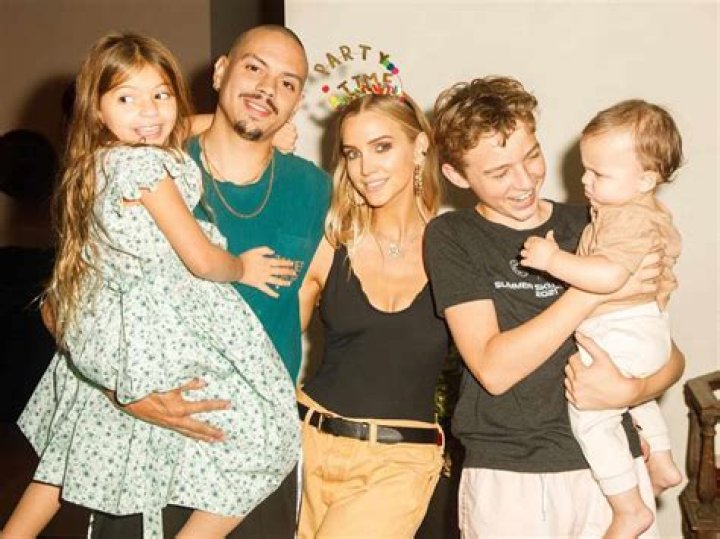 Evan Ross photo 2