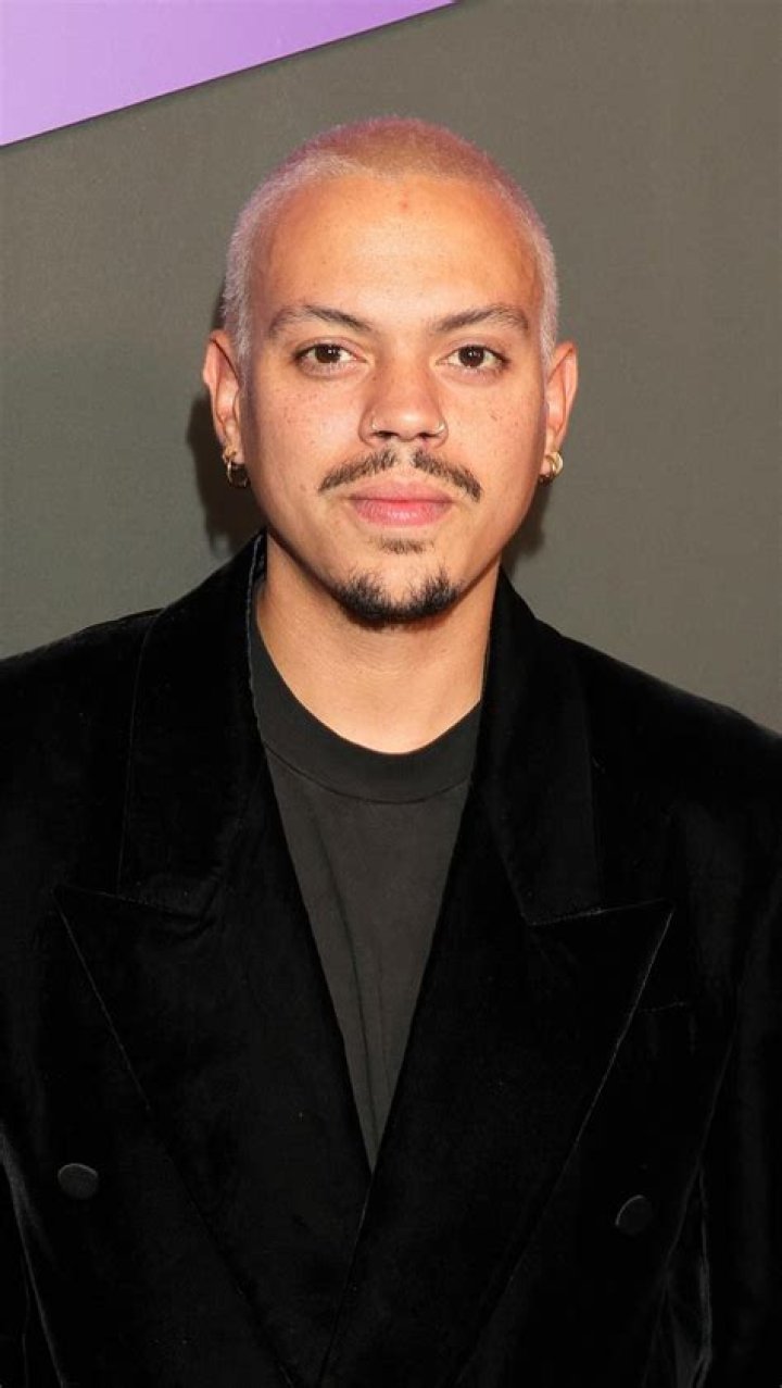 Evan Ross photo