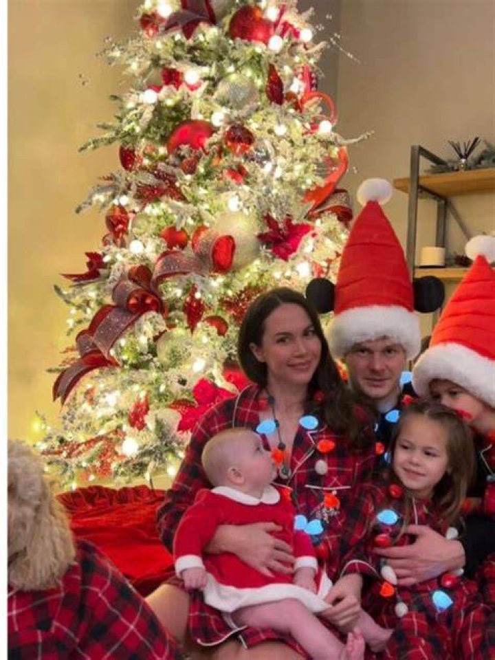 Evgenii Dadonov Family: Wife, Children, Siblings, Parents