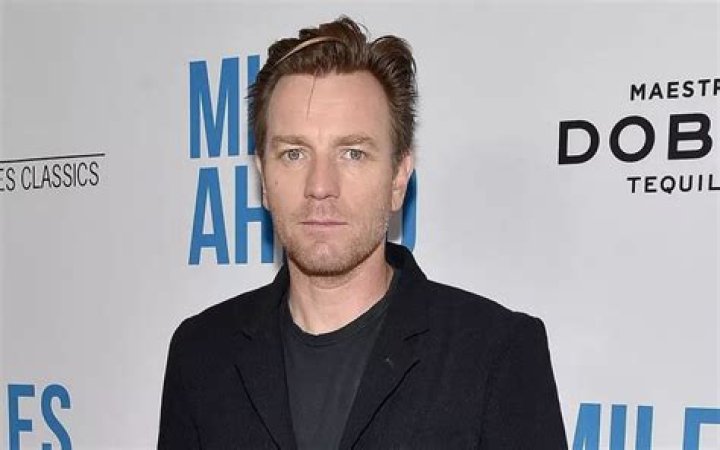 Ewan McGregor Wiki, Age, Net Worth, Girlfriend, Family, Biography & More
