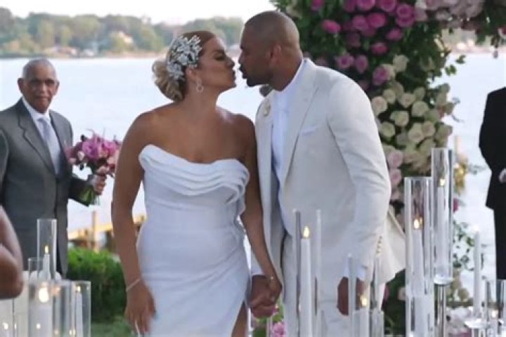 Exes Robyn Dixon and Juan Dixon married again years after calling it quits on their marriage Exes Robyn Dixon and Juan Dixon married again years after calling it quits on their marriage