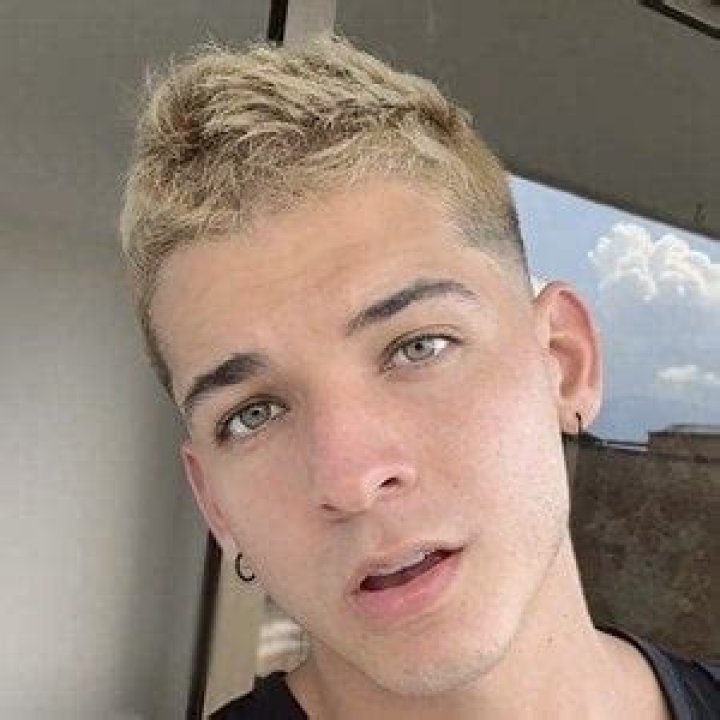 Fabio Legarda - Trivia, Family, Bio