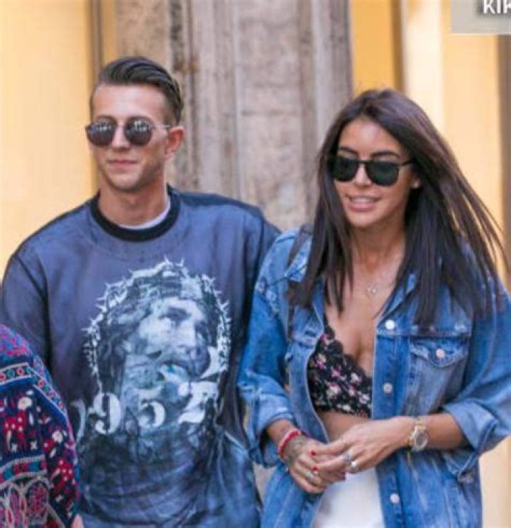 
Federico Bernardeschi Wife Veronica Ciardi Age, Birthday, Wikipedia, Who, Nationality, Biography 