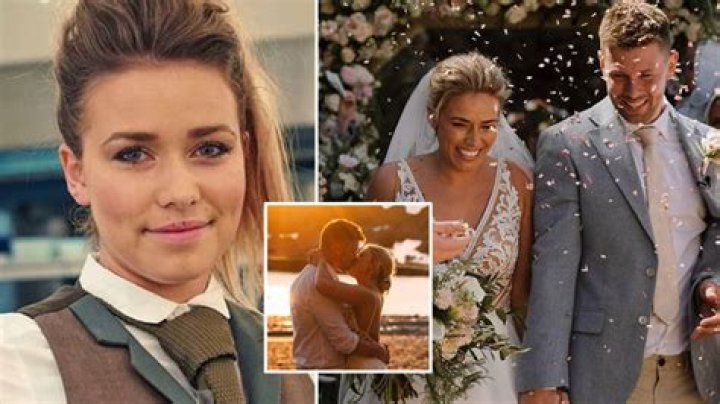 First Dates Waitress Laura Tott Married Her Mystery Husband in Devon!