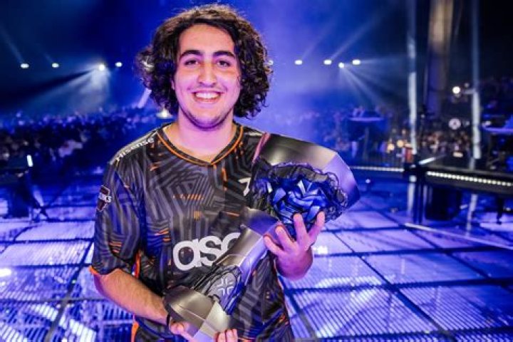 FNATIC Boaster Height, Weight, Net Worth, Age, Birthday, Wikipedia, Who, Nationality, Biography