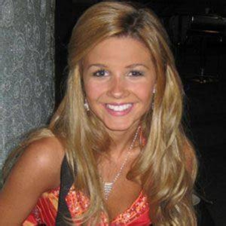 Gilland Jones - Age, Family, Bio