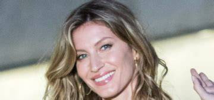 Gisele Bundchen went undercover to a Paris plastic surgeon for eye & breast work?