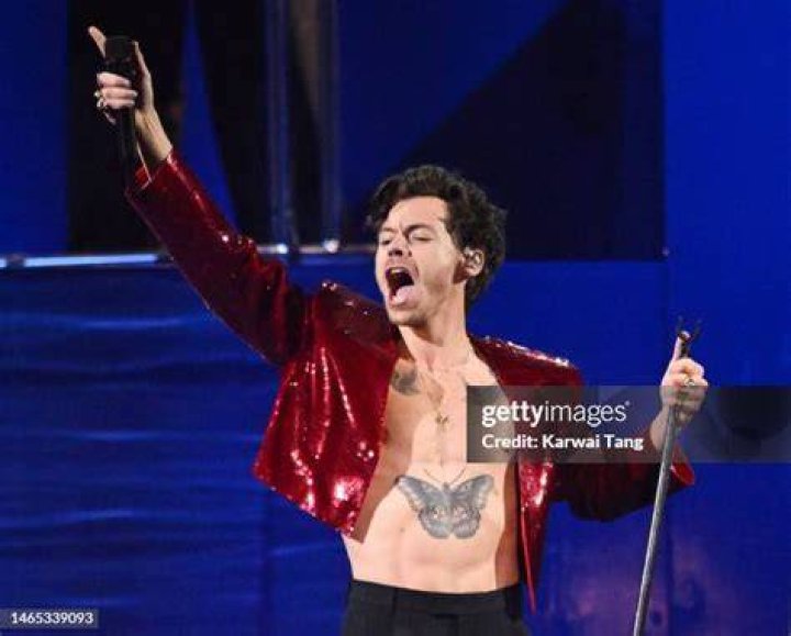 Harry Styles performs live on NBC's 'Today' show