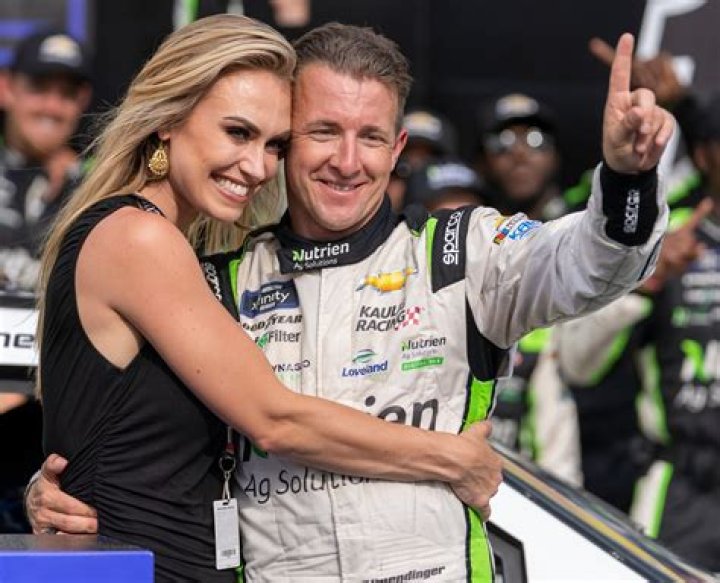 
Here’s The Untold Truth We Know About AJ Allmendinger’s Wife, Tara Meador 