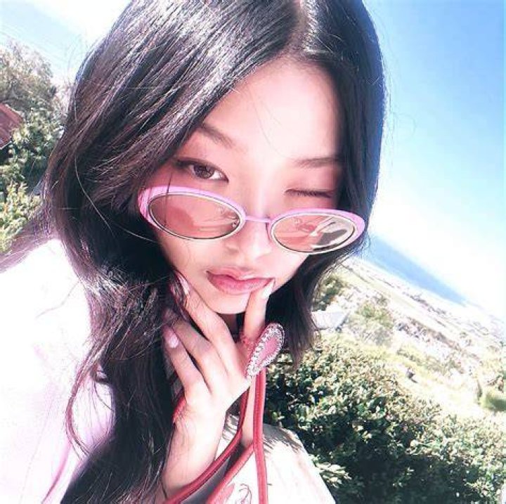Hong Eun-chae - Age, Family, Bio