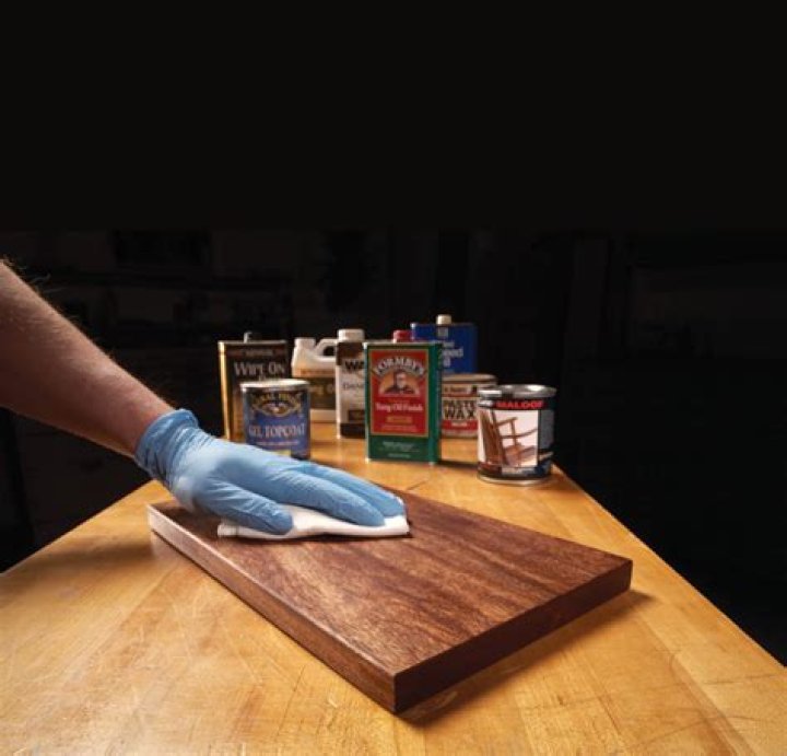 How do you use Wipe on stain?