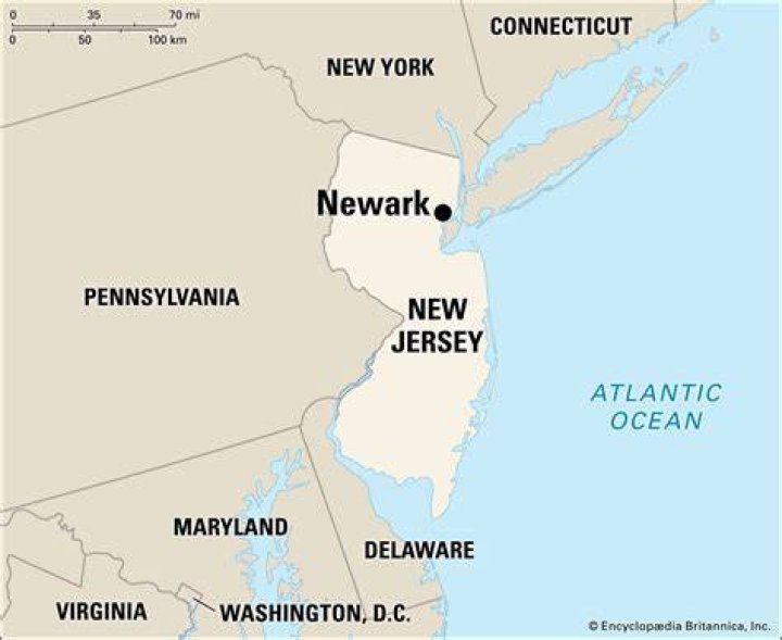 How far is Chicago from Newark NJ?