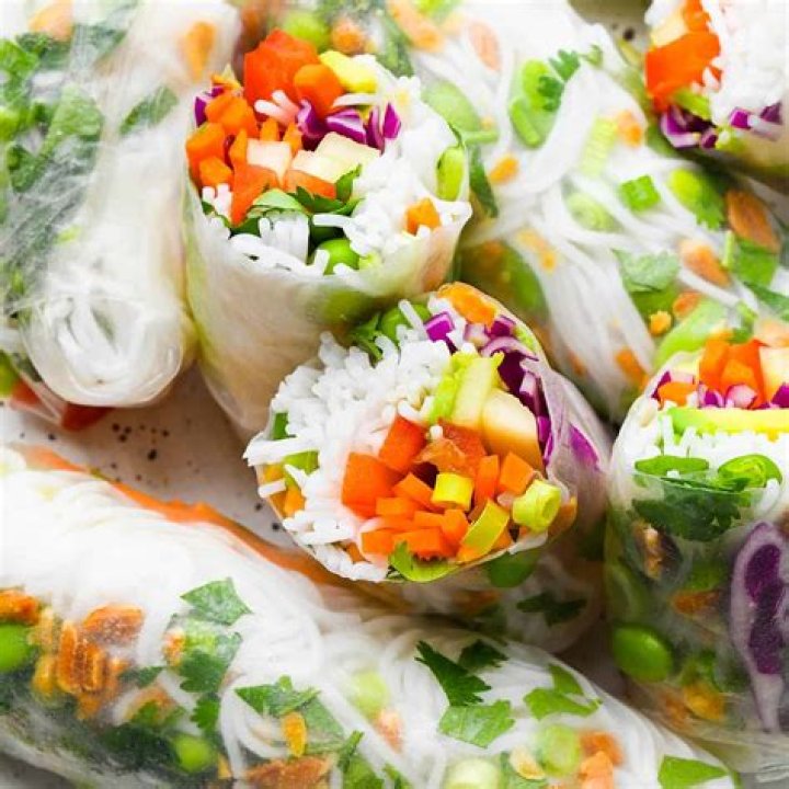 How many carbs are in rice paper spring rolls?