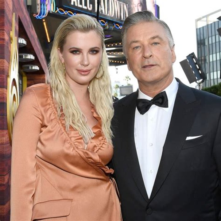 	Ireland Baldwin paddleboards with her teenage boyfriend in Hawaii: super-cute?	