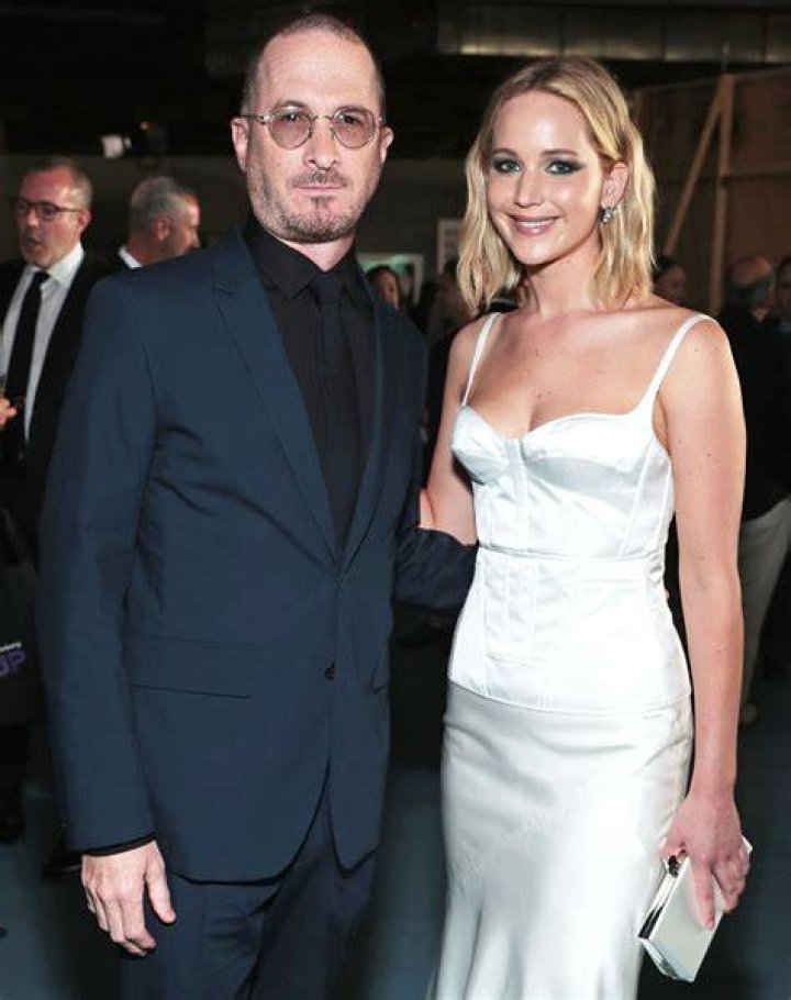 Is 25-year-old Jennifer Lawrence dating 47-year-old Darren Aronofsky?