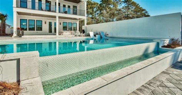 Is an infinity pool safe?