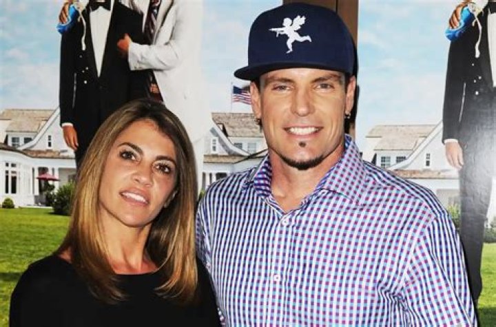 
Is Vanilla Ice Married? His Bio, Age, Wife, Parents, Real Name and Net worth 