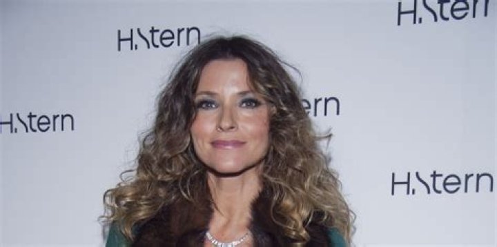 Issabela Camil Height, Weight, Net Worth, Age, Birthday, Wikipedia, Who, Instagram, Biography