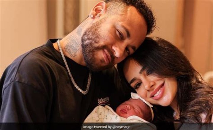 It&rsquo;s a baby girl! Neymar and Bruna Biancardi reveal the gender of their unborn child
