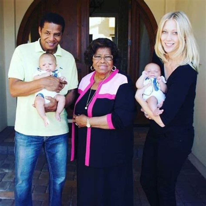 Jackie Jackson - Age, Family, Bio