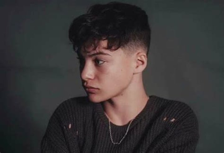 
Jaden Hardy Height, Weight, Net Worth, Age, Birthday, Wikipedia, Who, Instagram, Biography 