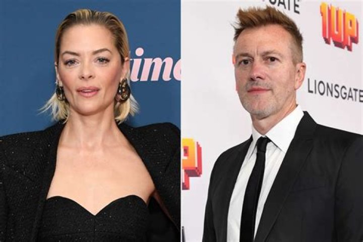 Jaime King wants to divorce with husband Kyle Newman after 12 years! Find about their wedding, son and net worth Jaime King wants to divorce with husband Kyle Newman after 12 years! Find about their wedding, son and net worth