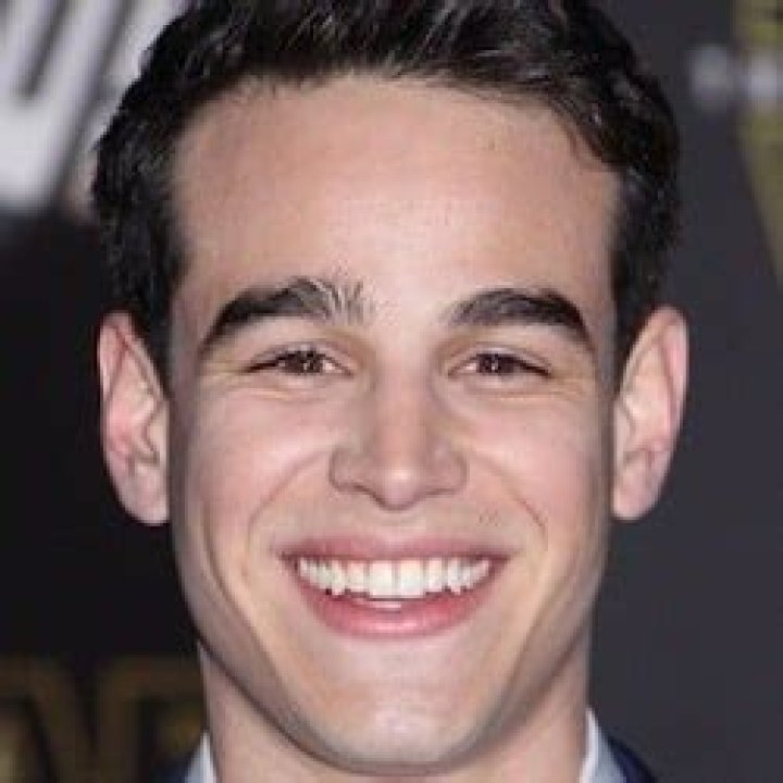 Jake Lockett - Age, Family, Bio