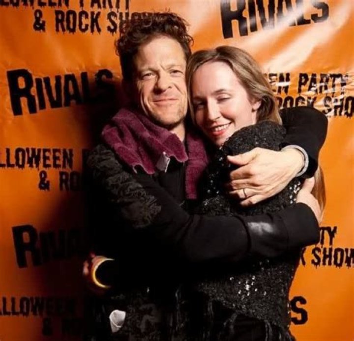 
Jason Newsted is Married to Wife: Nicole Leigh Smith. Kids 