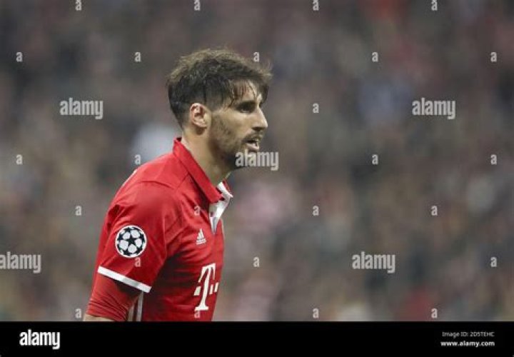 Javi Mart&iacute;nez photo 2