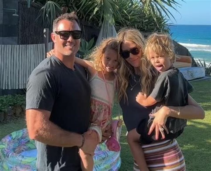 Jennifer Hawkins delivers her first child, cute little daughter named Frankie Violet Hawkins Wall with husband Jake Wall!