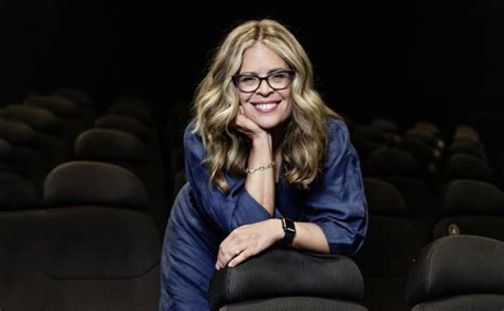 Jennifer Lee photo