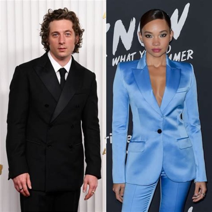 Jeremy Allen White packs on PDA with Ashley Moore amid his ongoing divorce from Addison Timlin Jeremy Allen White packs on PDA with Ashley Moore amid his ongoing divorce from Addison Timlin