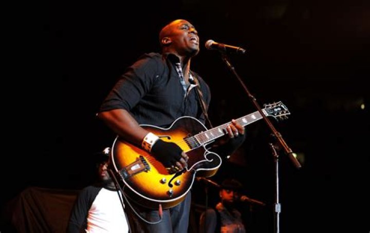Jermaine Paul photo