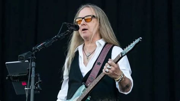 Jerry Cantrell - Age, Family, Bio