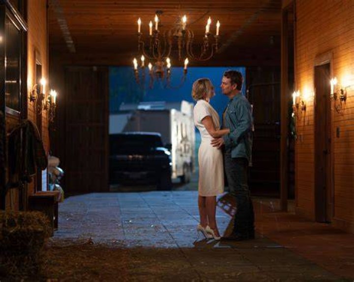 Jessica Capshaw photo 3