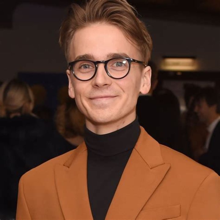 Joe Sugg - Age, Family, Bio
