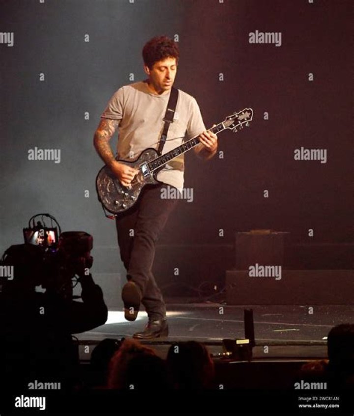 Joe Trohman photo 2