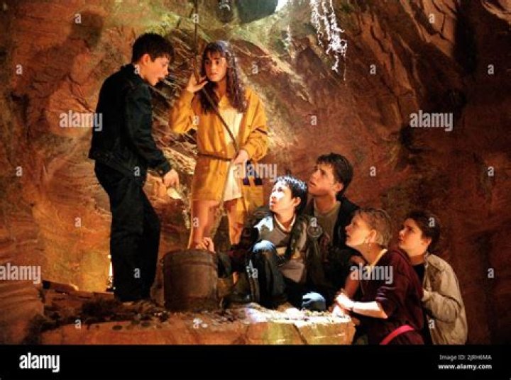 Jonathan Ke Quan & Kerri Green