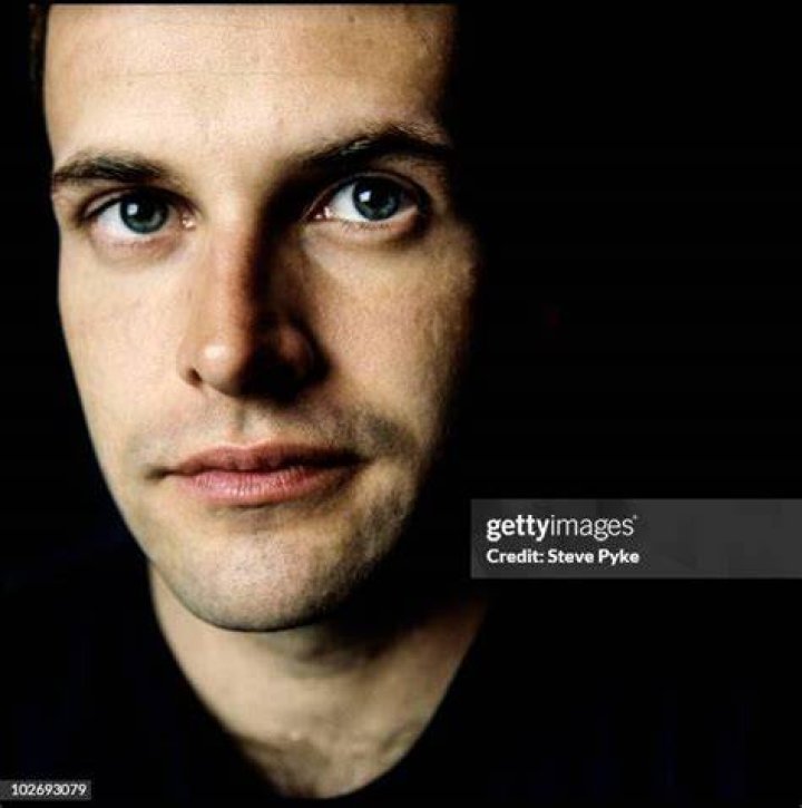 Jonny Lee Miller photo 2
