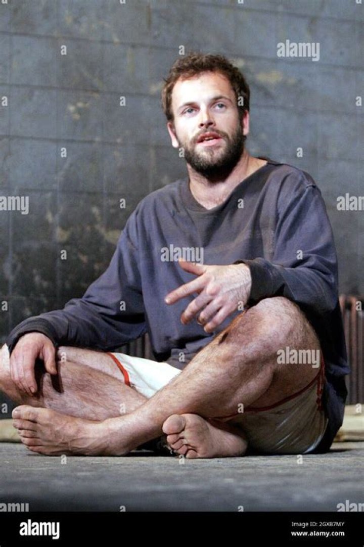 Jonny Lee Miller photo 3