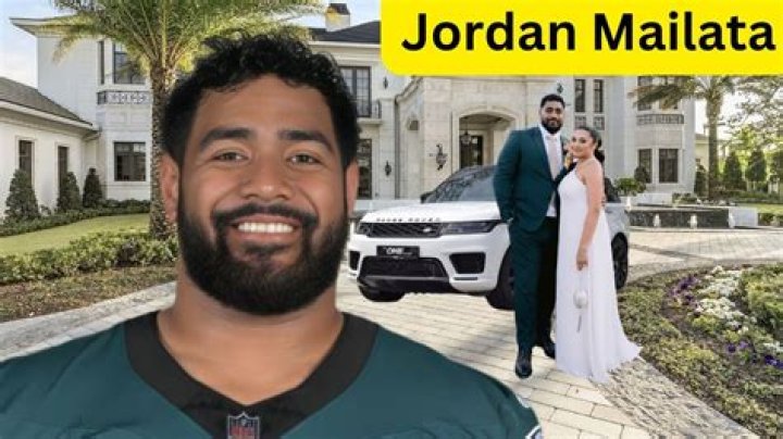 Jordan Mailata Wiki, Biography, Age, Salary, Wife, Net Worth, Parents, Height