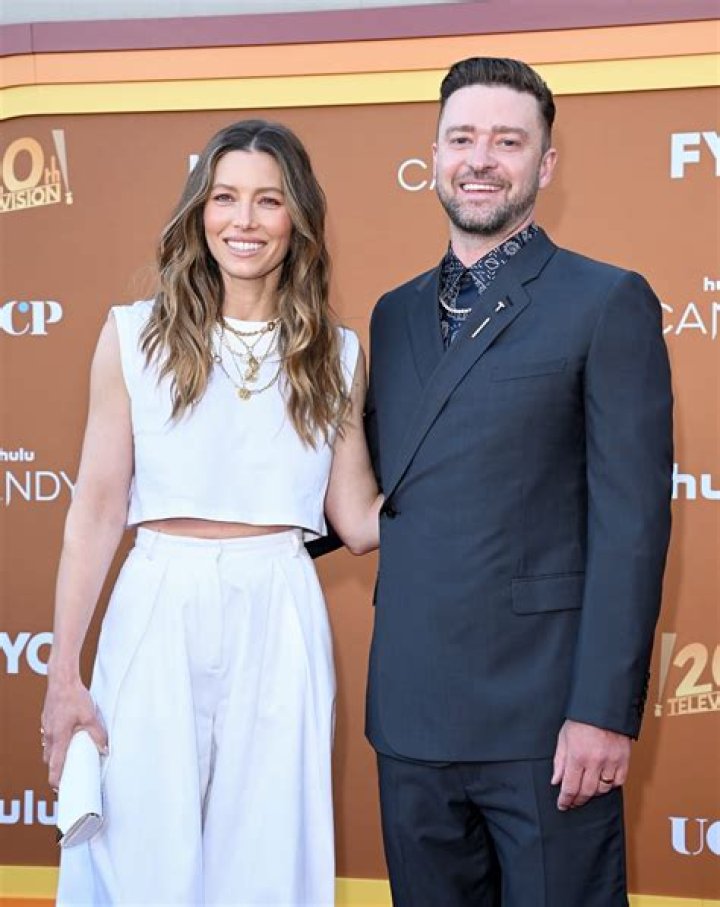 Justin Timberlake and Jessica Biel enjoy a family lunch