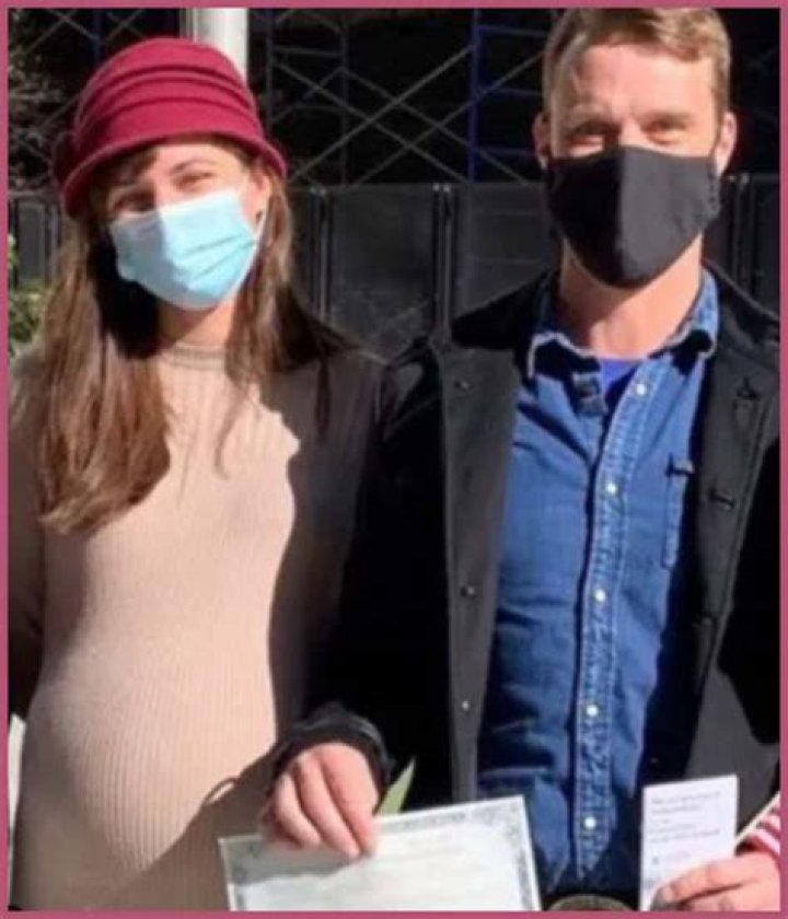 Jesse Spencer Wife: 5 Facts you must not miss about Kali Woodruff Carr Kali Woodruff spotted with her baby bump in 2021