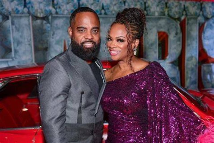 Kandi Burruss and husband Todd Tucker facing problems in their married life! How did they celebrate 6th Anniversary?